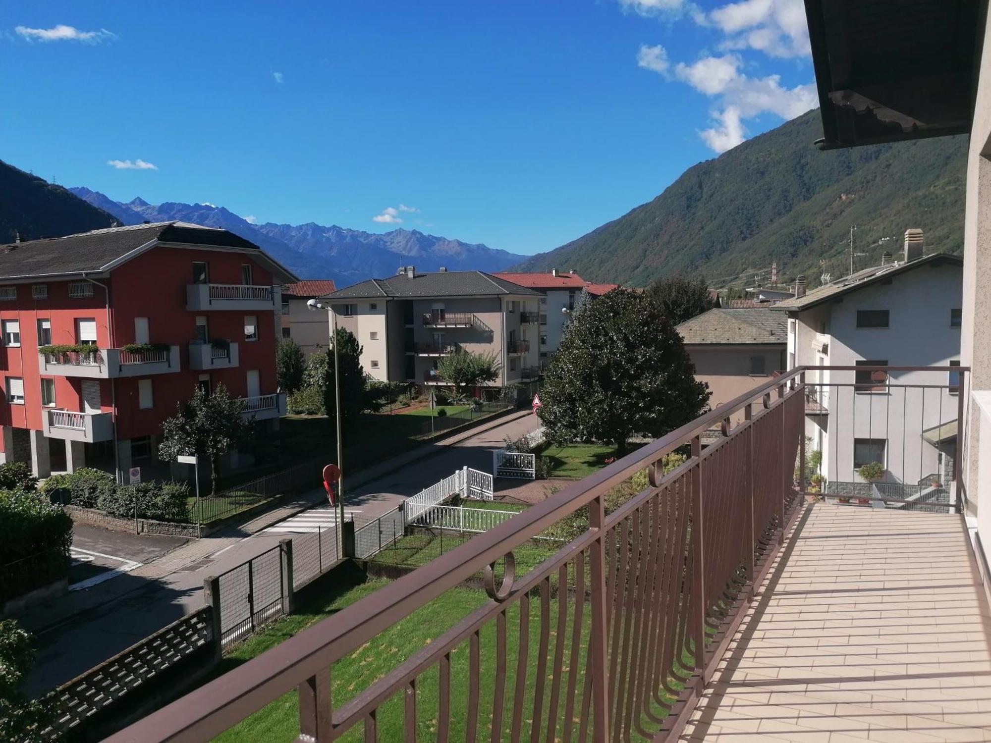 Bernina Views-Tirano Διαμέρισμα Εξωτερικό φωτογραφία